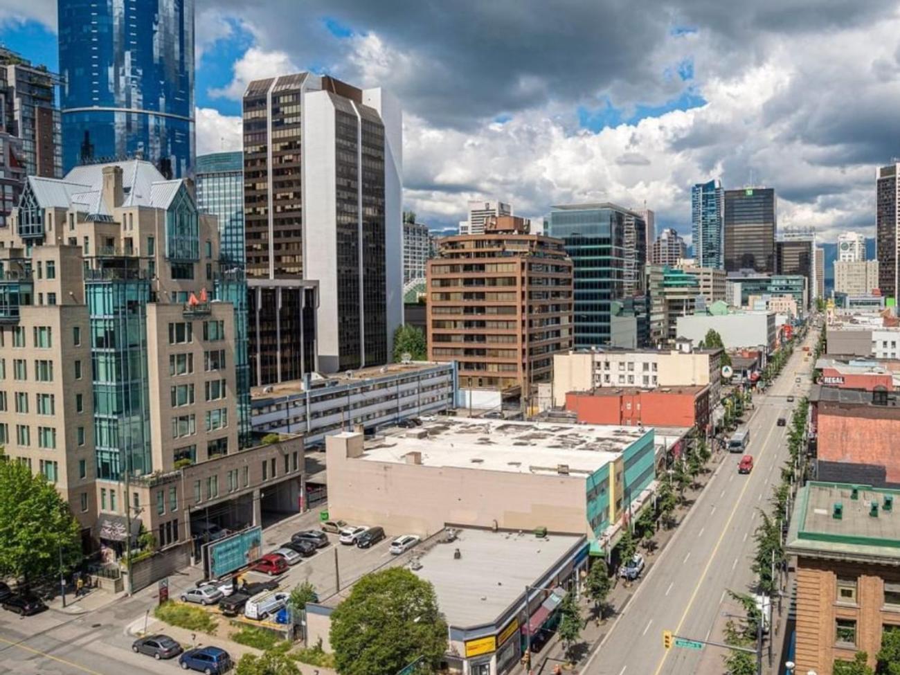 Best Western Premier Chateau Granville Hotel & Suites & Conference Centre Vancouver Dış mekan fotoğraf